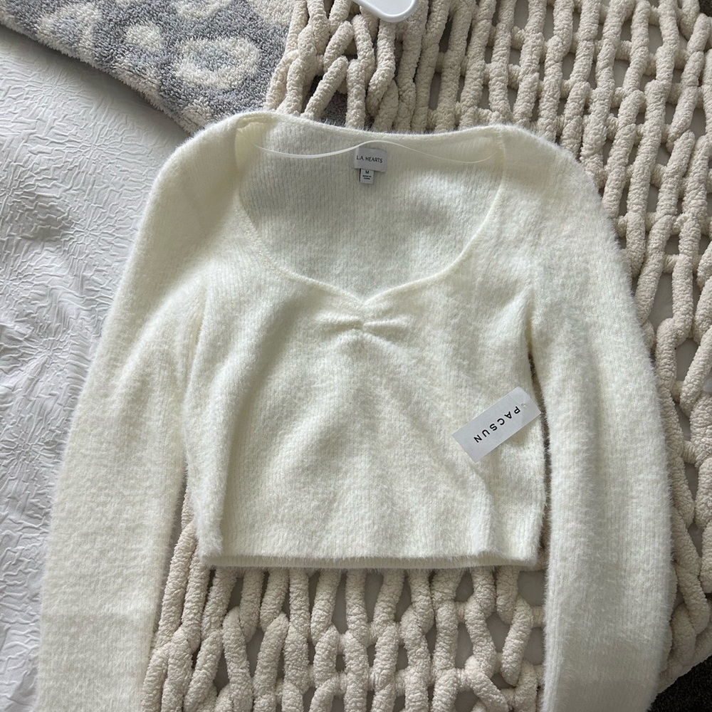Brand new Pacsun sweater!